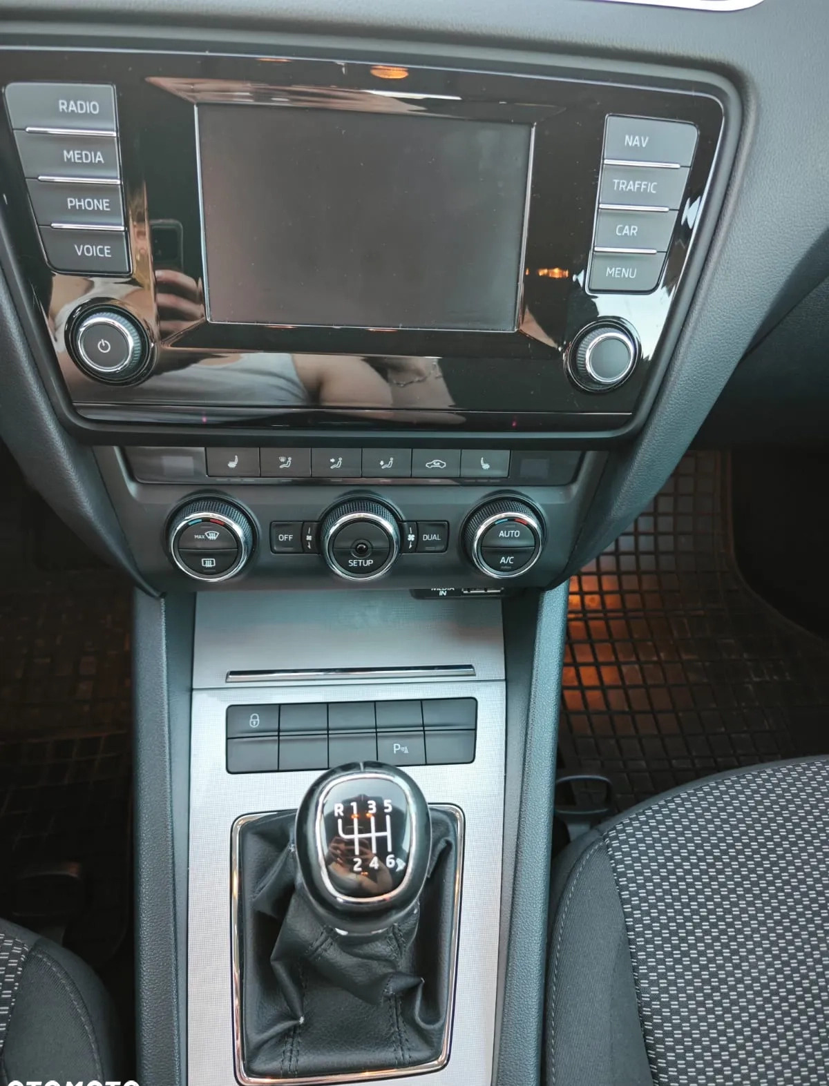 Skoda Octavia cena 53250 przebieg: 250115, rok produkcji 2014 z Głubczyce małe 326